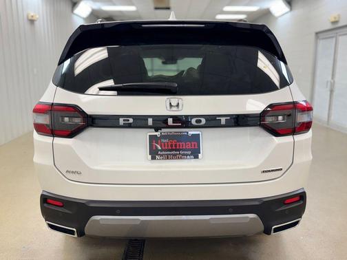 Wy 2026 Honda Pilot Touring 8-Passenger