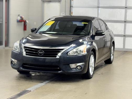 2014 Nissan Altima 2.5 SV