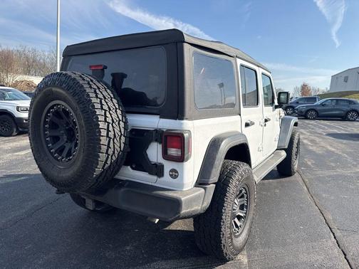 2022 Jeep Wrangler Willys