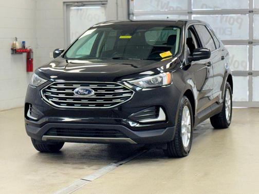 Agate Black Metallic 2022 Ford Edge SEL