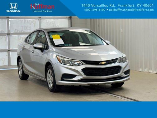 Silver Ice Metallic 2017 Chevrolet Cruze LS
