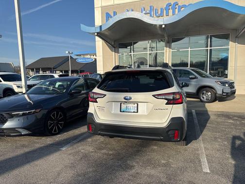 2021 Subaru Outback Premium