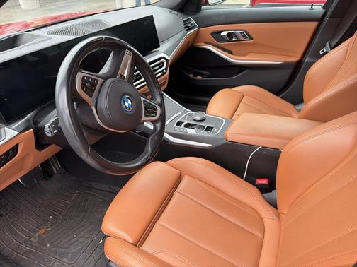2023 BMW 330e Base