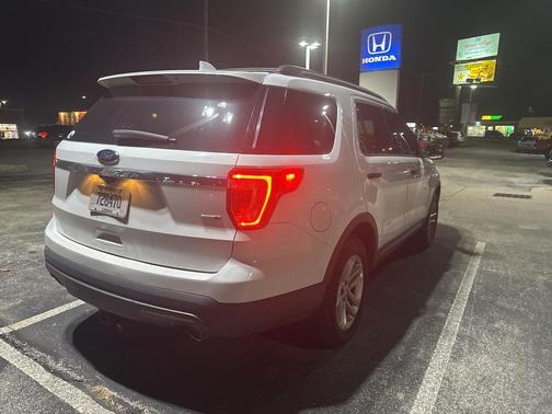 2016 Ford Explorer Base