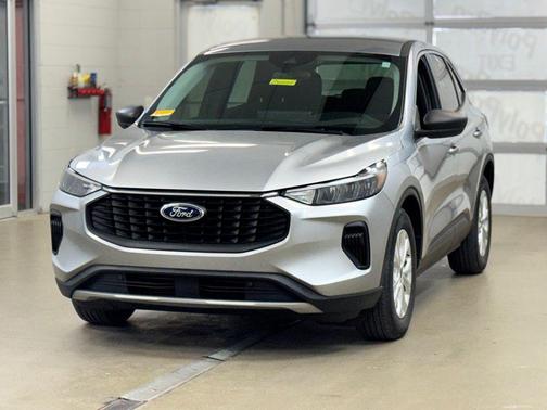 Iconic Silver Metallic 2023 Ford Escape Active