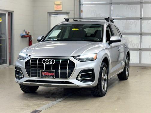 2022 Audi Q5 40 Premium Plus