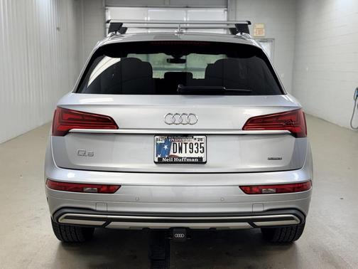 2022 Audi Q5 40 Premium Plus