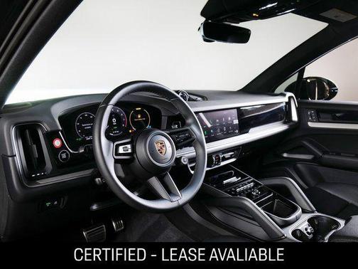 2025 Porsche Cayenne S