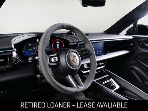 2025 Porsche Macan 4
