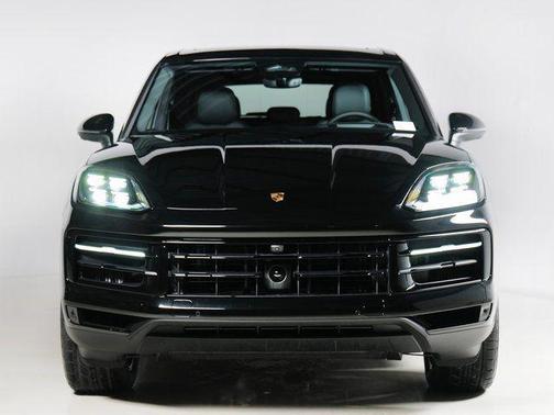 Chromite Black Metallic 2026 Porsche Cayenne Cayenne