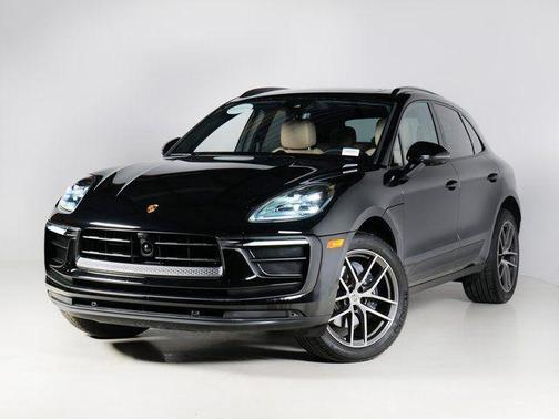 2025 Porsche Macan Turbo
