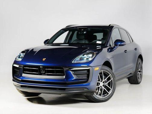 2025 Porsche Macan Turbo