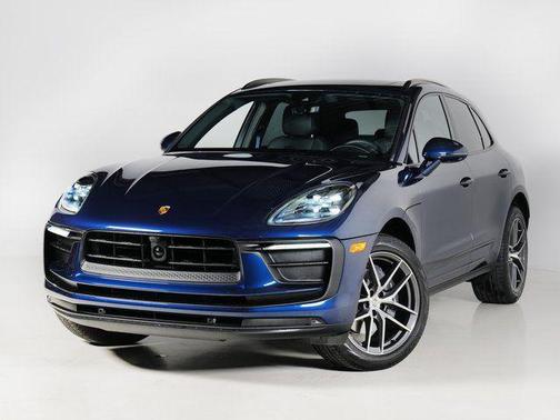 2025 Porsche Macan Turbo