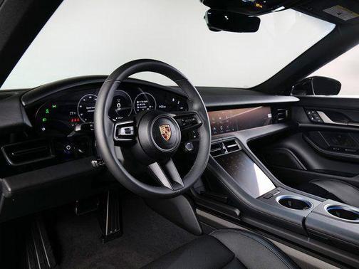 2025 Porsche Taycan 4