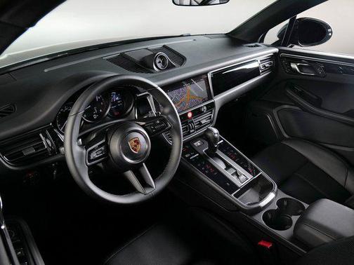 2024 Porsche Macan