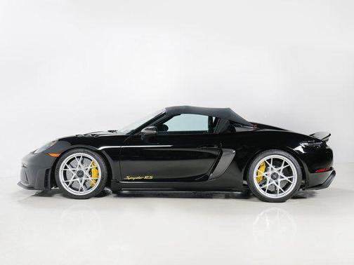 2025 Porsche 718 Spyder RS