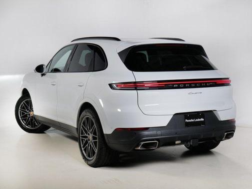 2025 Porsche Cayenne Base