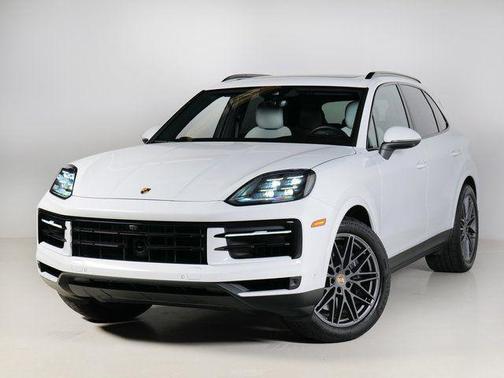 2025 Porsche Cayenne Base