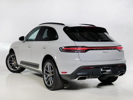 2025 Porsche Macan Turbo