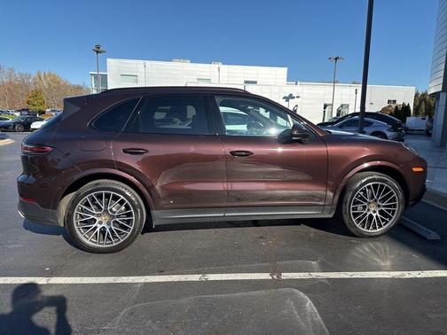 2019 Porsche Cayenne Cayenne
