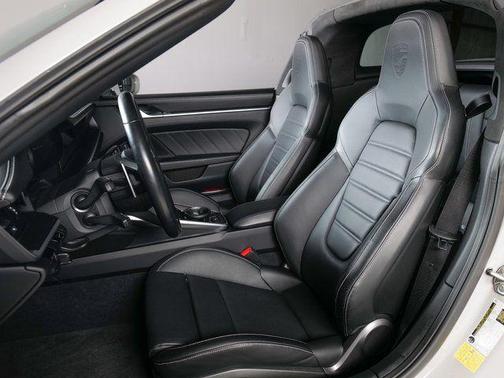 2021 Porsche 911 Targa 4S