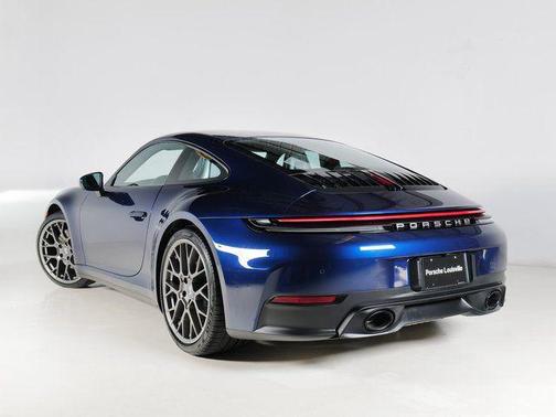 2025 Porsche 911 Carrera
