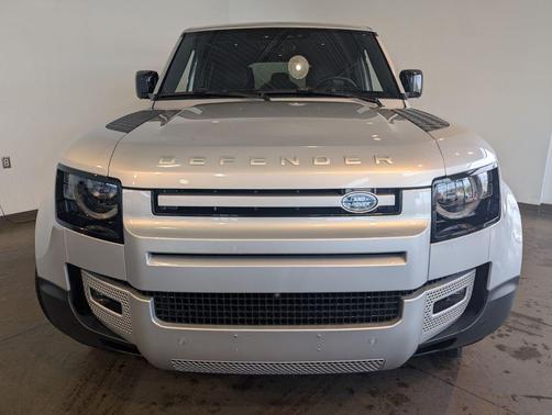 2024 Land Rover Defender 110 P500 SE