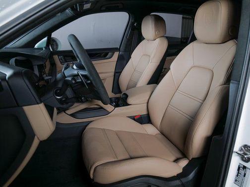 2026 Porsche Cayenne GTS