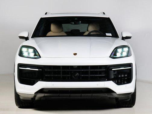 2026 Porsche Cayenne GTS