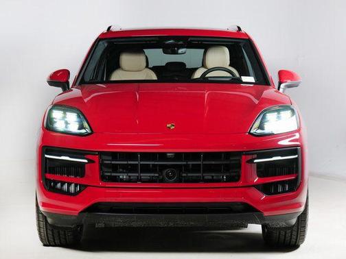 Carmine Red 2026 Porsche Cayenne Cayenne