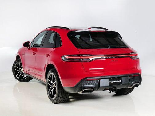 2025 Porsche Macan Turbo