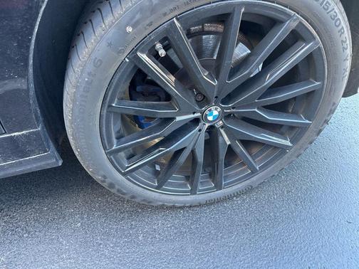 Black Sapphire Metallic 2023 BMW X6 M50i