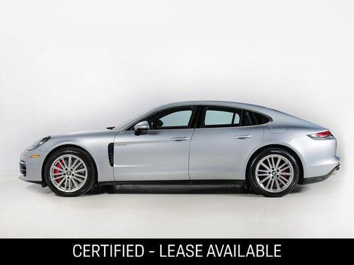 2022 Porsche Panamera 4S