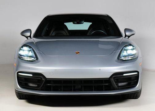2022 Porsche Panamera 4S