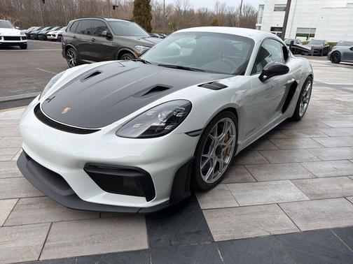 2025 Porsche 718 Cayman GT4 RS