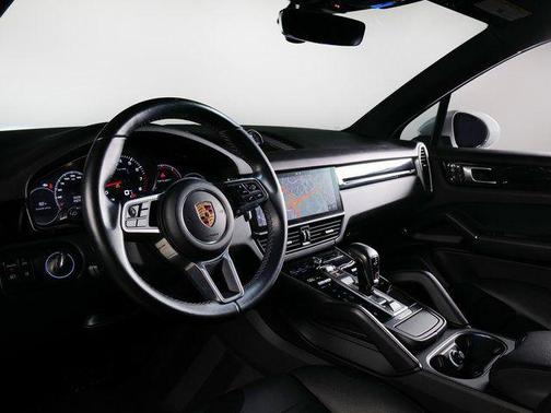 Carrara White Metallic 2019 Porsche Cayenne Cayenne