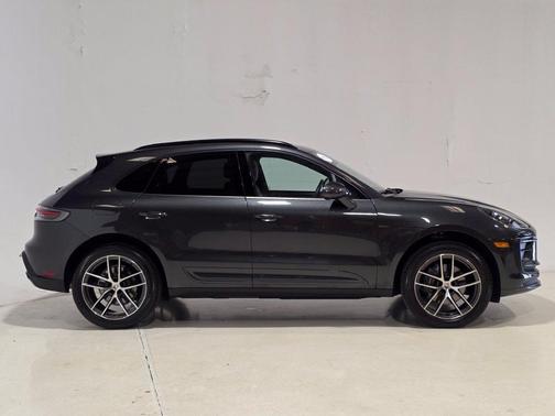 Volcano Grey Metallic 2026 Porsche Macan Macan