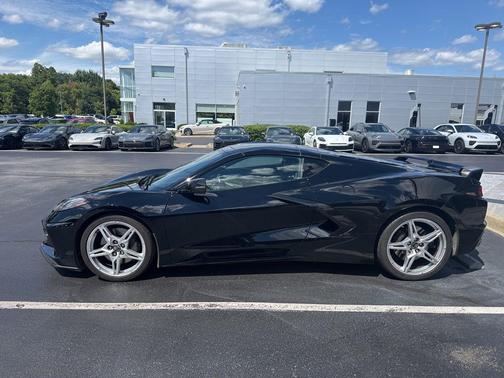 2020 Chevrolet Corvette Stingray w/2LT