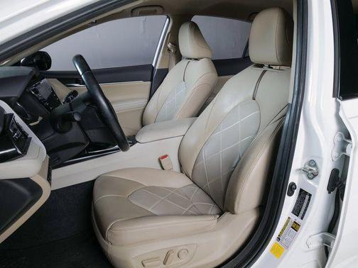 2019 Toyota Camry XLE