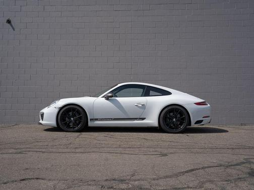 White 2019 Porsche 911 Carrera T