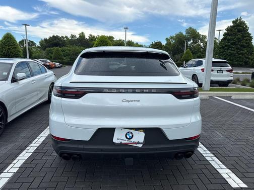 2023 Porsche Cayenne Platinum Edition