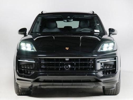 2026 Porsche Cayenne GTS