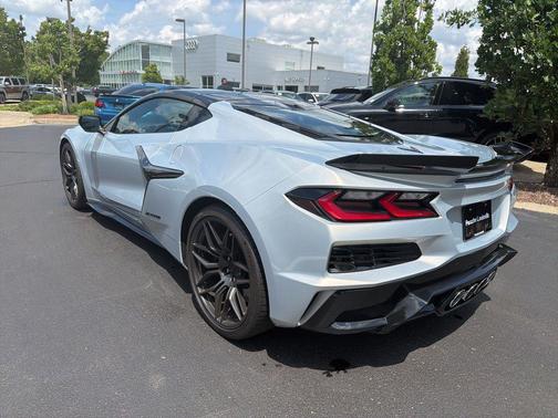 Silver Flare Metallic 2024 Chevrolet Corvette Z06