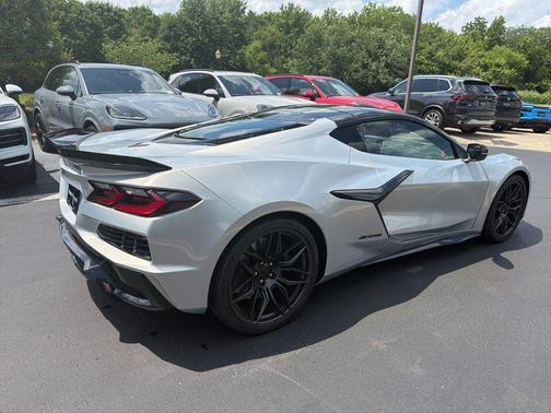Silver Flare Metallic 2024 Chevrolet Corvette Z06