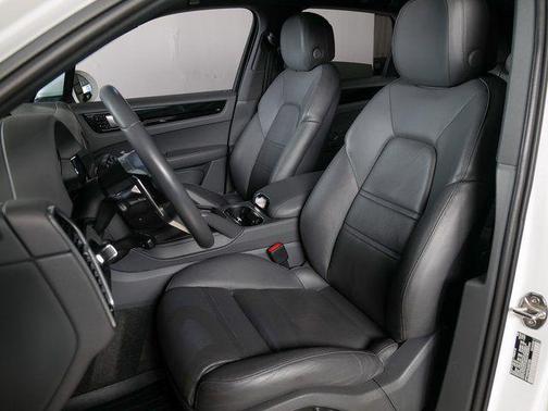 2020 Porsche Cayenne Cayenne