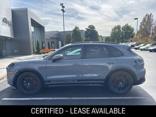 2025 Porsche Cayenne GTS