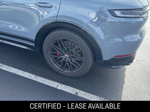 2025 Porsche Cayenne GTS