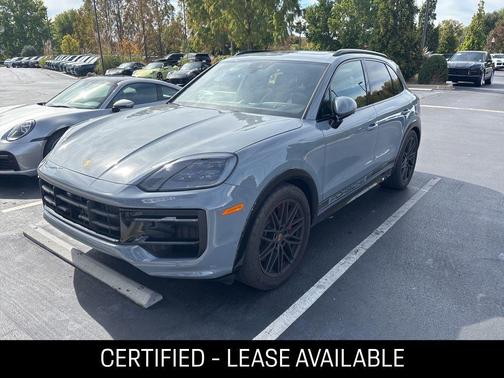 2025 Porsche Cayenne GTS