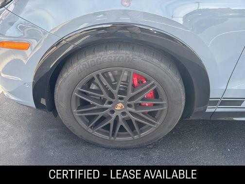 2025 Porsche Cayenne GTS
