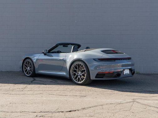 2024 Porsche 911 Carrera